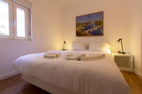 Typical Tailor Made Flat in Central Graca - Image 4
