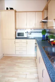 Urban Stay Astral House Apartments - Image 2
