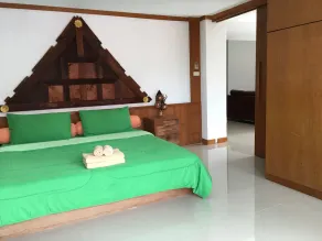 Taosha Suites Hotel - Image 2