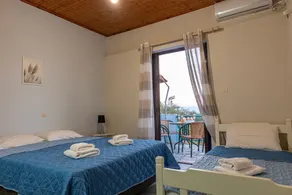 Sunny Summer Retreat - Perfect Location - Image 2