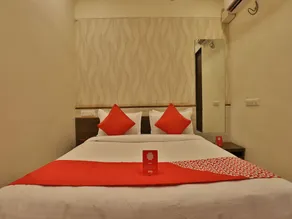 OYO 12147 Hotel Vibrant - Image 2