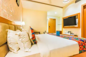 FabHotel Capitol Suites - Image 5