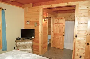 Mt Baker Rim Cabin 11 - This Wonderful 2 Story Cabin With a hot tub - Image 2