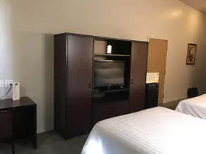 Warman Hotel - Image 2