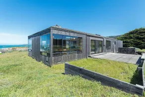 Haltwhistle West w/ Ocean Views! - Image 4