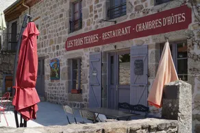 Les Trois Terres - Image 4