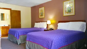 Budget Inn Corning - Image 4