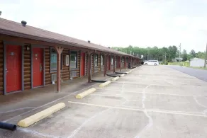 American Inn Motel by Capital O Camden AL - Image 4