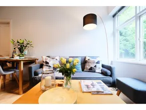 Modern 2 BR Flat in Bedford Park - Image 3