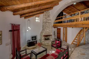 Ideal small family, traditional village close to beaches - Image 2