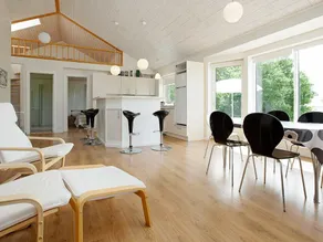 Comfortable Holiday Home in Hundested With Jacuzzi - Image 4