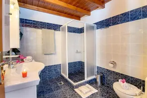Olympia Paxos Apartment - Image 5