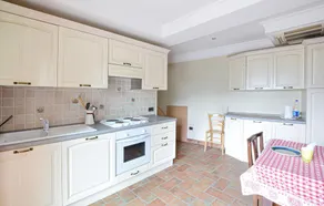 Stunning Home in Pilzone/iseo With 4 Bedrooms and Wifi - Image 3