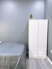Cozy Private Entrance and  Bath - Image 4
