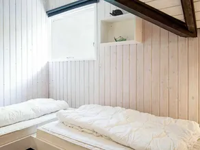 Magnificent Holiday Home in Aakirkeby near Sea - Image 2