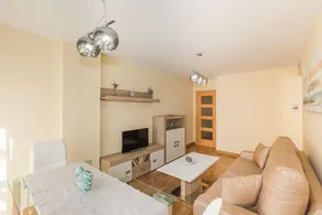 SunHome Carlos Haya Flat - Image 4