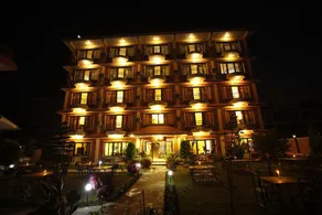 Hotel Dandelion - Image 3