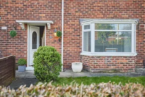 Host Stay Newsam Crescent - Image 4