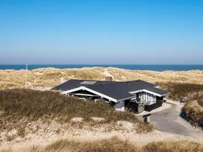 Peaceful Holiday Home in Henne Jutland With Sauna - Image 5