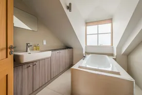 Hampden Apartments - The Elizabeth - Image 5