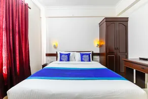 Green Land Residency by OYO Rooms - Image 4