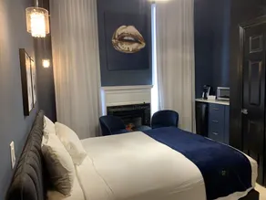 Maison Chambre Luxue Dr Penfield - Image 2