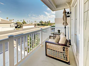 3625 Sunset - 3 Br Home - Image 2