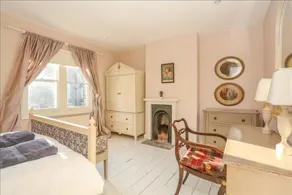 Elegant city centre 4 bedroom escape in popular Jericho - Image 5