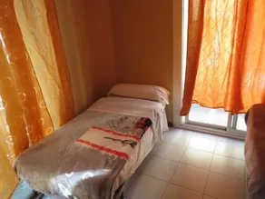 Hostal Nou Raval - Image 4