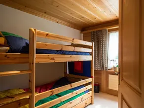Luxurious Chalet in Zweisimmen Near Ski Area - Image 2