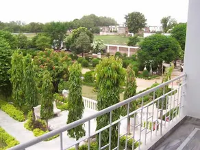 Hotel Surya - Image 2