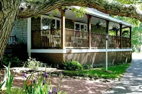 Martha's Vineyard Resort - Image 3