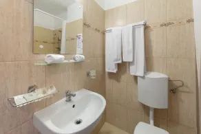 Hotel Narcis - Image 3