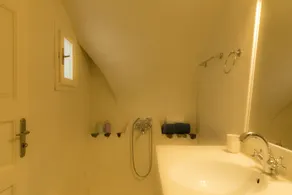Linos Suites - Image 4