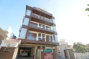 Nath Residency Guest House By OYO Rooms - Image 3