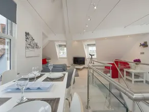 Mainstay - Image 5