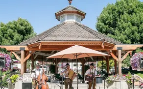 Tivoli Chalet - Image 2