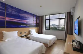Yeste Hotel (Guilin Railway Station, Xiangbi Mountain, Two Rivers and Four Lakes) - Image 3