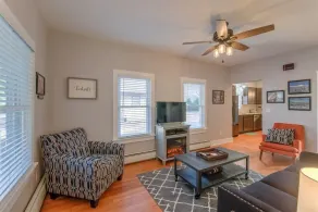Couple's Mountain Getaway Close to Everything! - Image 4