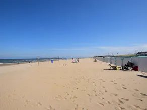 Cosy Holiday Home in Katwijk aan Zee by the Beach - Image 4