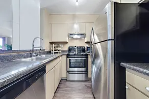 Harbor Luxury Condo Hotel - Image 4