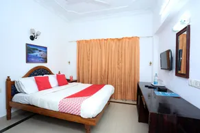 OYO Flagship 17345 MG Road - Image 2