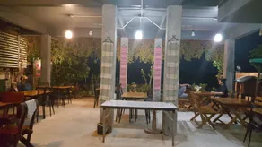 Tonkong Guesthouse & Restaurant - Image 3