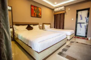 Riverside Green House Resort - Image 2