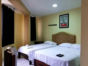 Hostal Lima Norte - Image 2