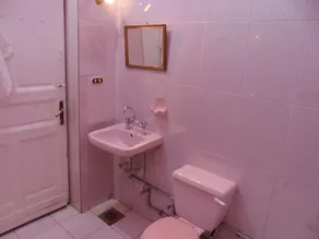 Triomphe Hotel - Image 5