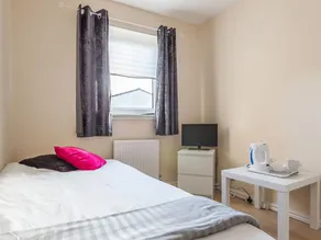 Alluring Holiday Home in Livingston Near Town Centre - Image 4