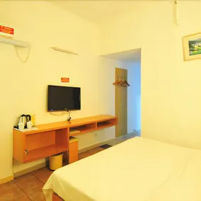 San Ya Hong Wan Hotel - Image 2