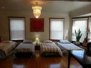 Heart of Koreatown Pilgrim House - Image 2