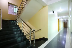 Krishna Residency by OYO - Image 4